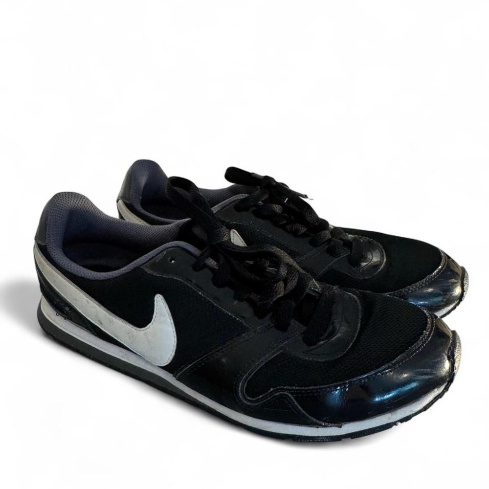 Nike Eclipse II Black & White Running Shoes - Women's US 9 - Style 386199-010